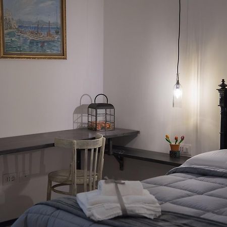 Villino Teresa Bed and Breakfast Salerno Exteriör bild